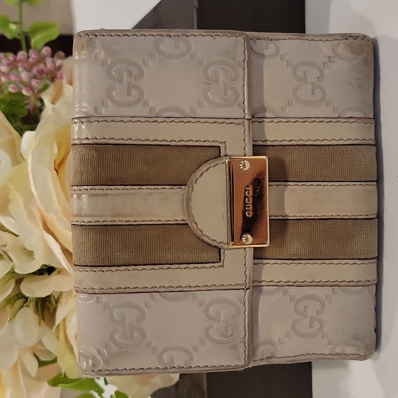 Authentic Gucci wallet - Picture 1 of 10